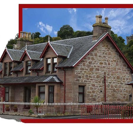 Garfield Guesthouse Дингуолл Экстерьер фото